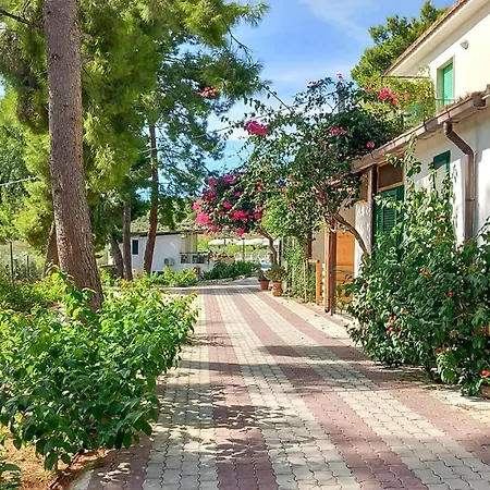 1 Bedroom Gorgeous In